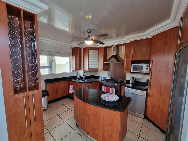 3 Bedroom Property for Sale in Uvongo Beach KwaZulu-Natal