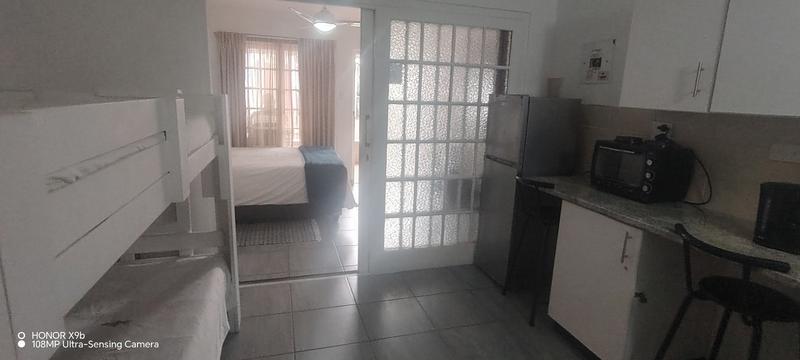 1 Bedroom Property for Sale in Uvongo Beach KwaZulu-Natal