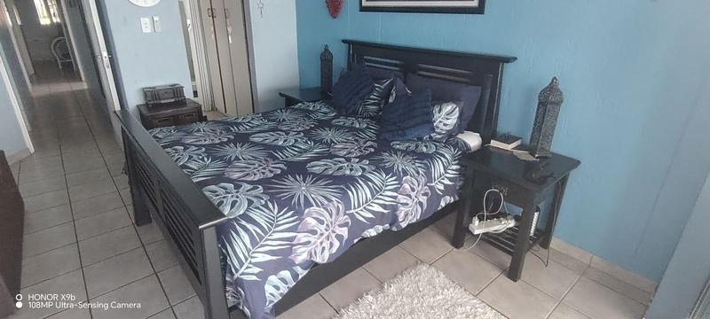 3 Bedroom Property for Sale in Uvongo Beach KwaZulu-Natal