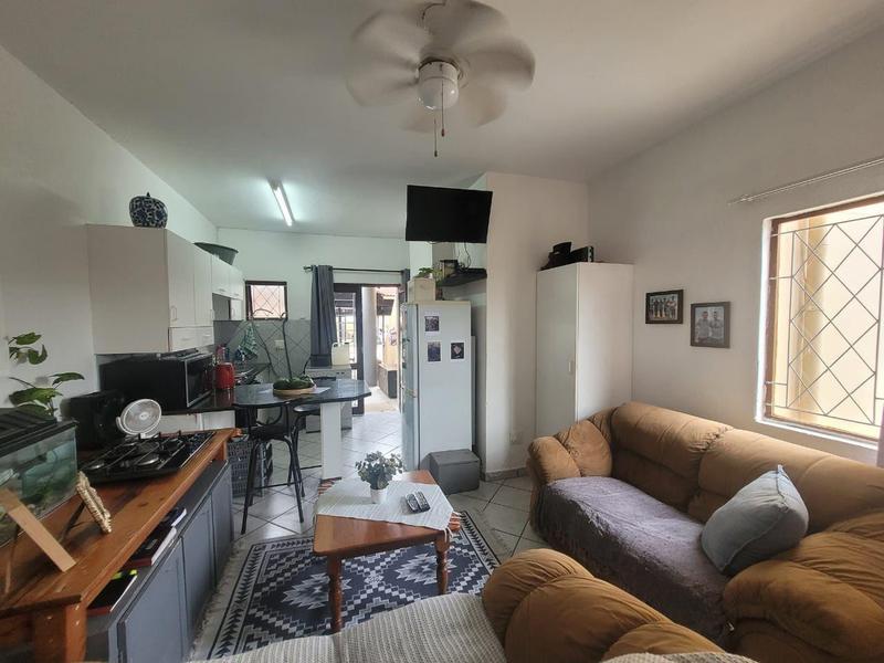 1 Bedroom Property for Sale in Uvongo Beach KwaZulu-Natal