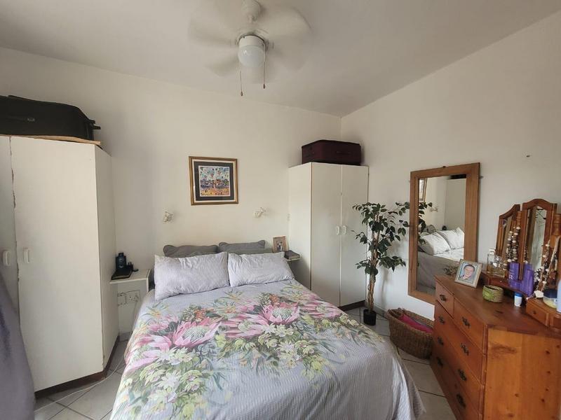 1 Bedroom Property for Sale in Uvongo Beach KwaZulu-Natal
