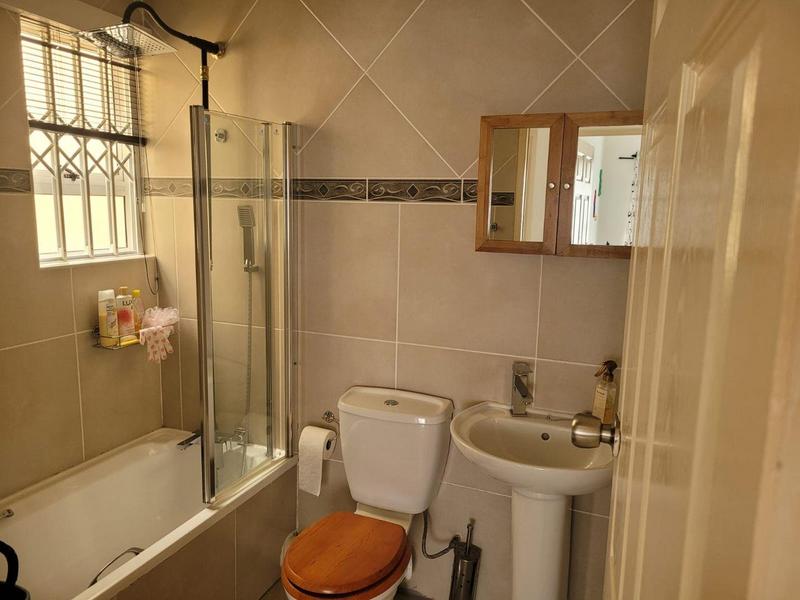 3 Bedroom Property for Sale in St Michaels On Sea KwaZulu-Natal