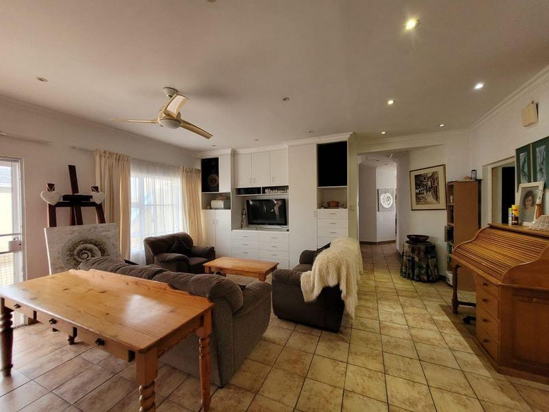 8 Bedroom Property for Sale in St Michaels On Sea KwaZulu-Natal
