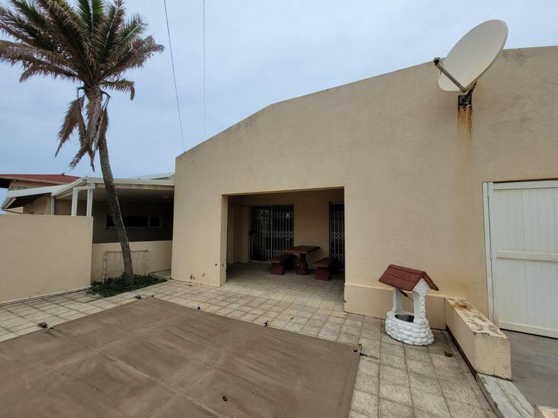 8 Bedroom Property for Sale in St Michaels On Sea KwaZulu-Natal