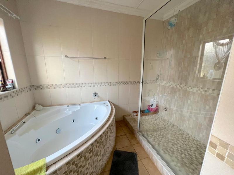 5 Bedroom Property for Sale in Banners Rest KwaZulu-Natal