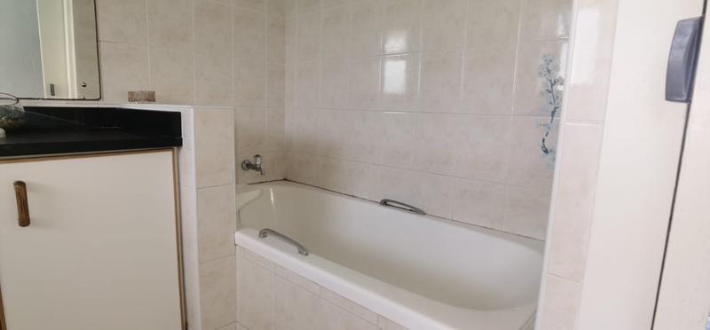 2 Bedroom Property for Sale in Margate Beach KwaZulu-Natal