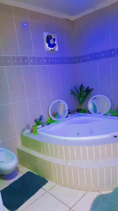 4 Bedroom Property for Sale in Margate KwaZulu-Natal