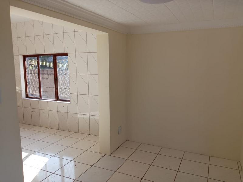 To Let 4 Bedroom Property for Rent in Margate KwaZulu-Natal