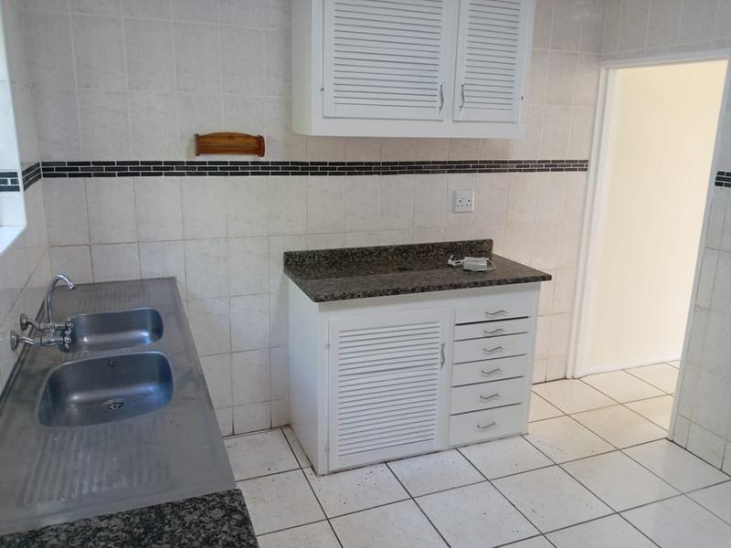 To Let 4 Bedroom Property for Rent in Margate KwaZulu-Natal