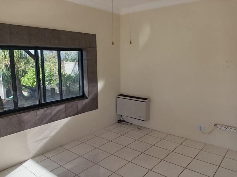 To Let 4 Bedroom Property for Rent in Margate KwaZulu-Natal