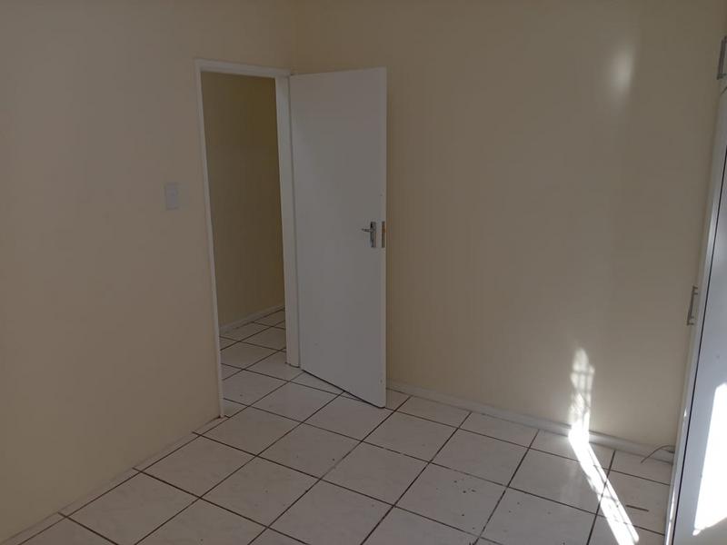 To Let 4 Bedroom Property for Rent in Margate KwaZulu-Natal