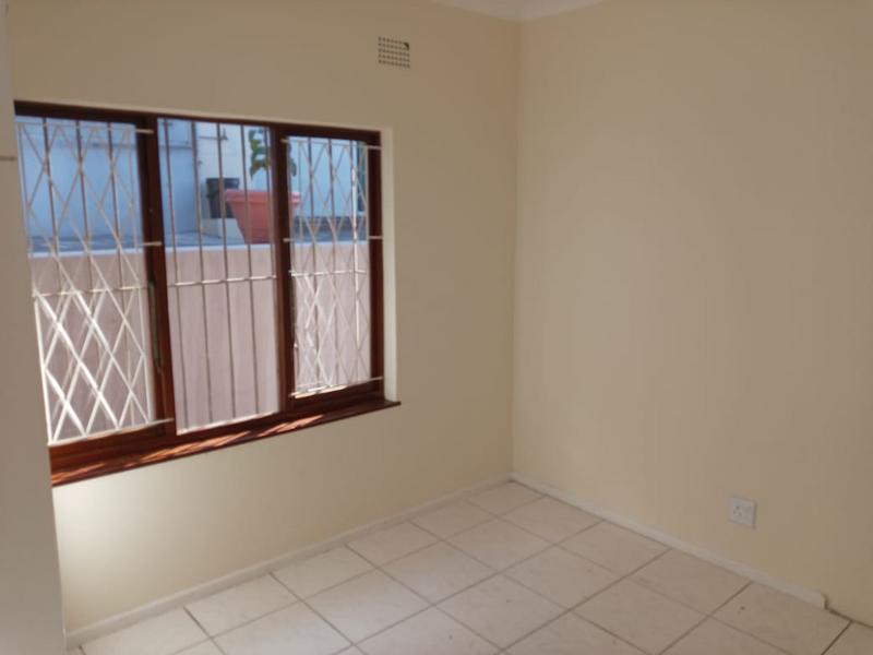 To Let 4 Bedroom Property for Rent in Margate KwaZulu-Natal