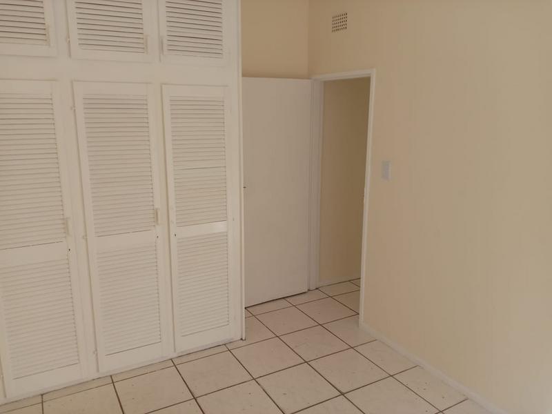 To Let 4 Bedroom Property for Rent in Margate KwaZulu-Natal