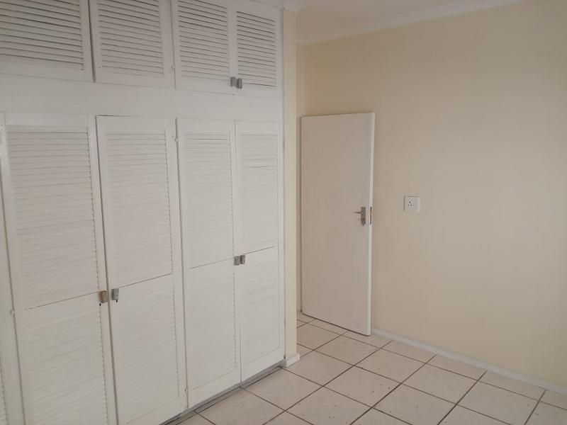 To Let 4 Bedroom Property for Rent in Margate KwaZulu-Natal