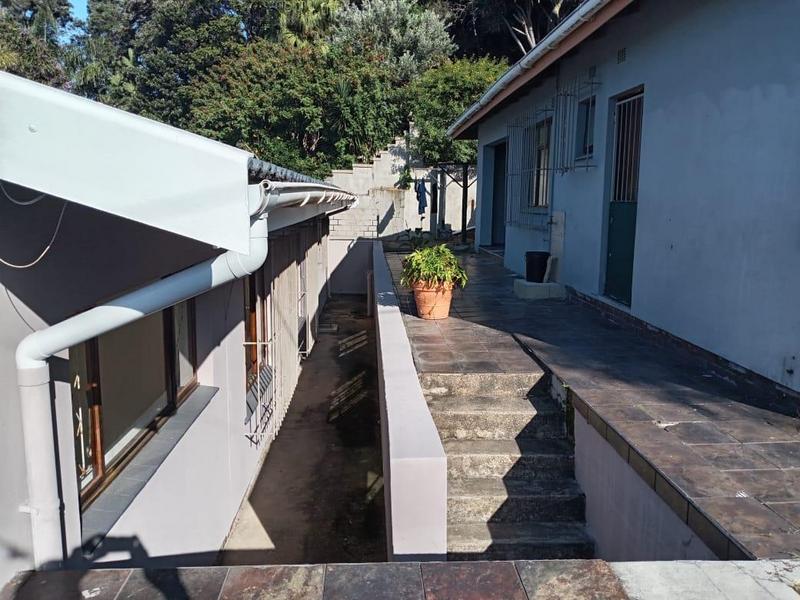 To Let 4 Bedroom Property for Rent in Margate KwaZulu-Natal