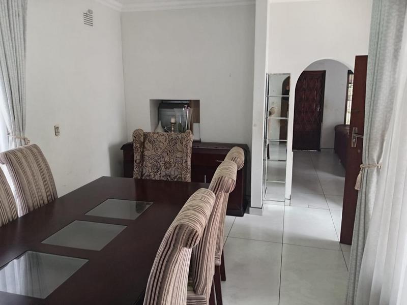 To Let 5 Bedroom Property for Rent in Margate KwaZulu-Natal