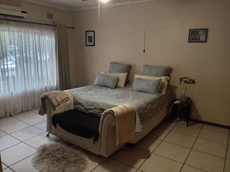 To Let 5 Bedroom Property for Rent in Margate KwaZulu-Natal