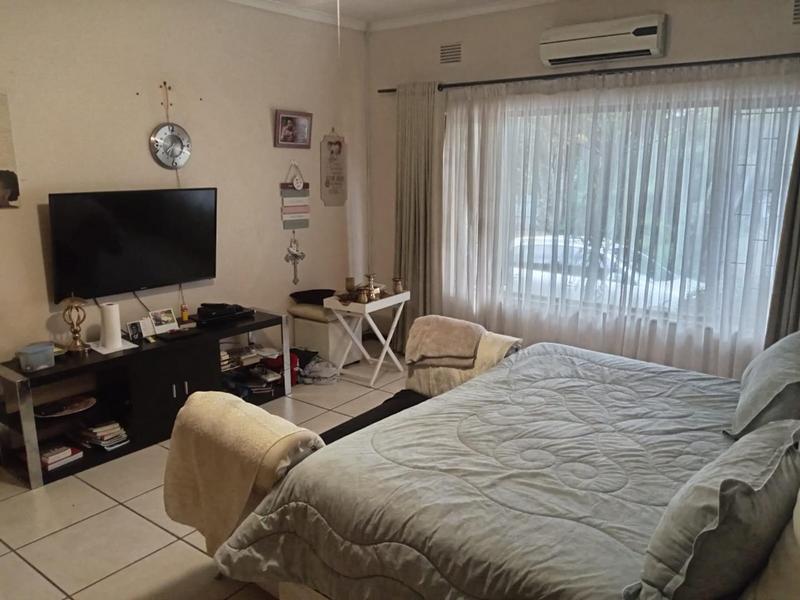 To Let 5 Bedroom Property for Rent in Margate KwaZulu-Natal