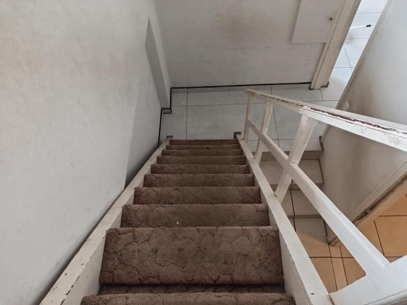 To Let 5 Bedroom Property for Rent in Margate KwaZulu-Natal