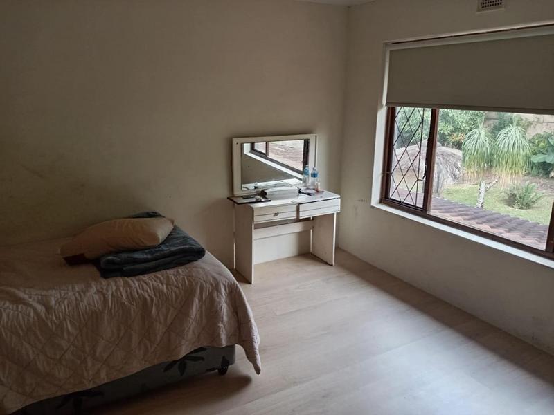 To Let 5 Bedroom Property for Rent in Margate KwaZulu-Natal
