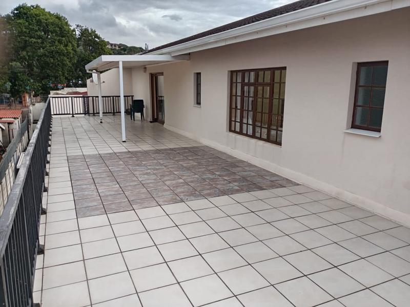To Let 2 Bedroom Property for Rent in Margate KwaZulu-Natal