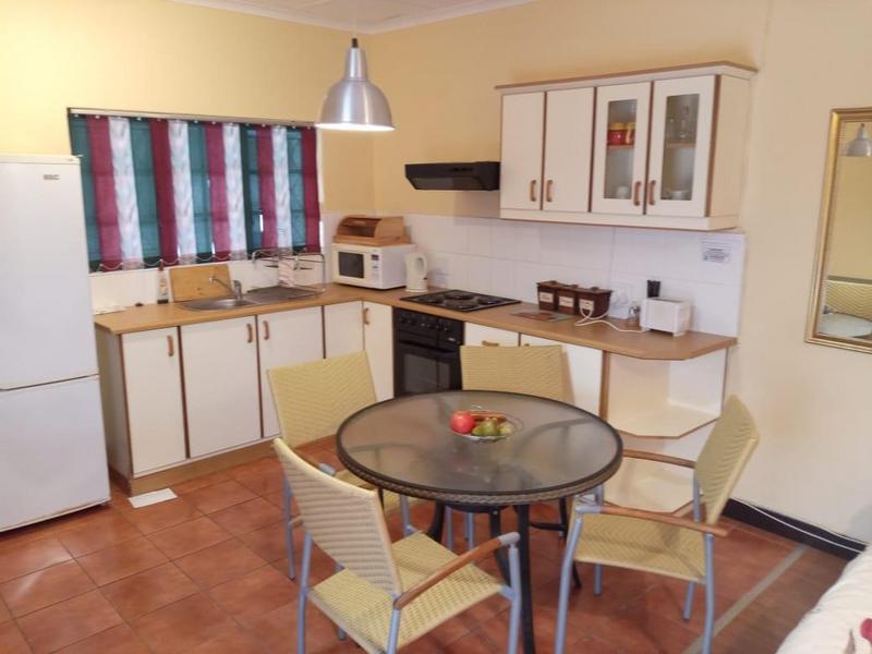 To Let 2 Bedroom Property for Rent in Margate KwaZulu-Natal