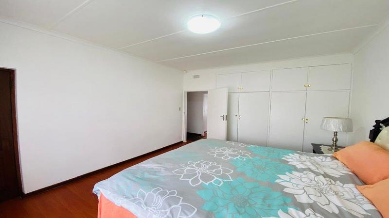 6 Bedroom Property for Sale in Ramsgate KwaZulu-Natal