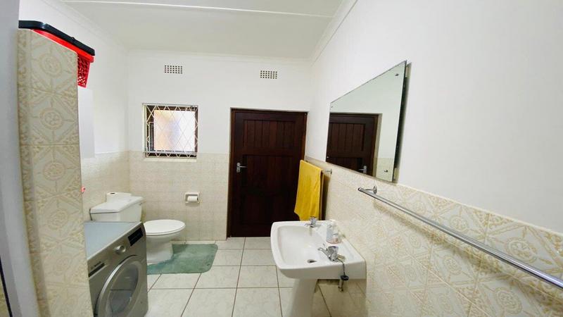 6 Bedroom Property for Sale in Ramsgate KwaZulu-Natal