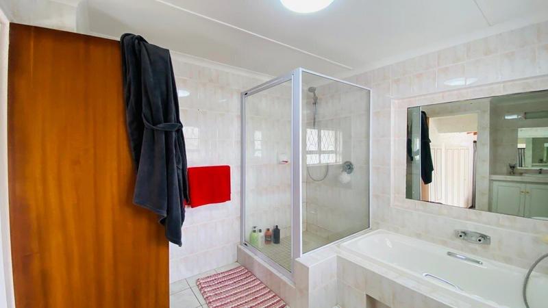 6 Bedroom Property for Sale in Ramsgate KwaZulu-Natal
