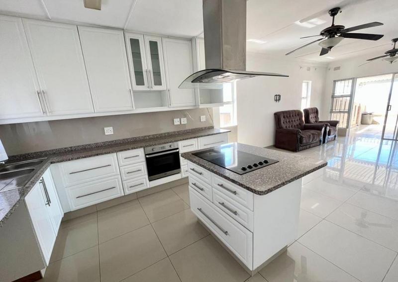 3 Bedroom Property for Sale in Ramsgate KwaZulu-Natal