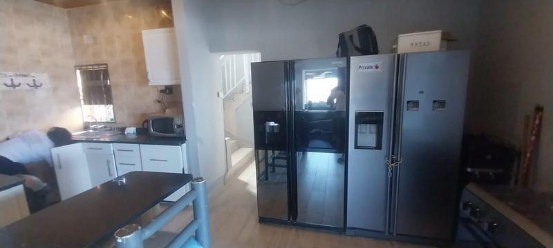 8 Bedroom Property for Sale in Hibberdene KwaZulu-Natal