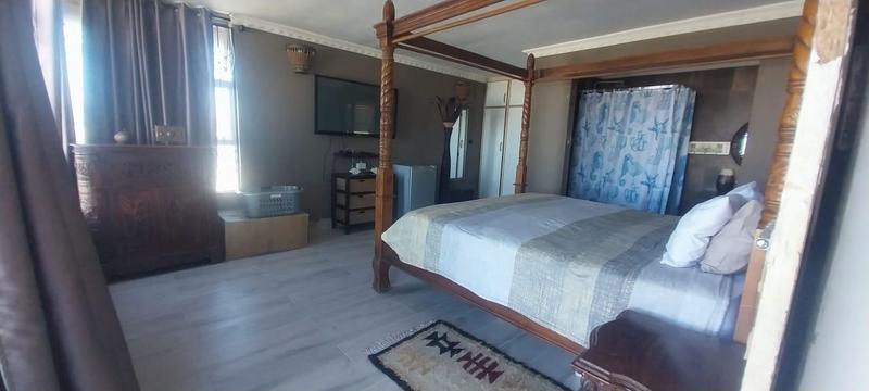 8 Bedroom Property for Sale in Hibberdene KwaZulu-Natal