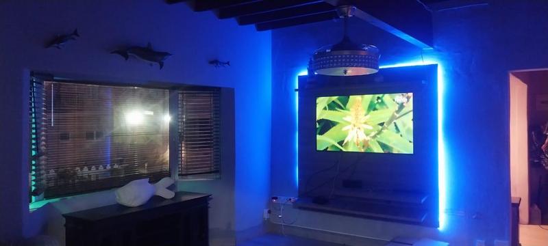 8 Bedroom Property for Sale in Hibberdene KwaZulu-Natal