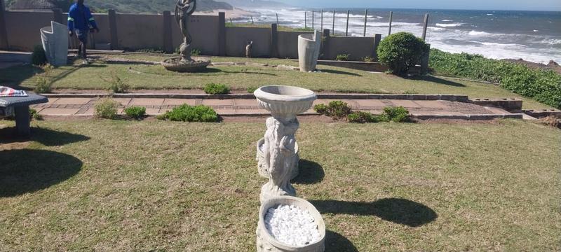 8 Bedroom Property for Sale in Hibberdene KwaZulu-Natal