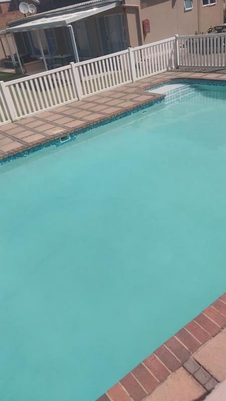 8 Bedroom Property for Sale in Hibberdene KwaZulu-Natal