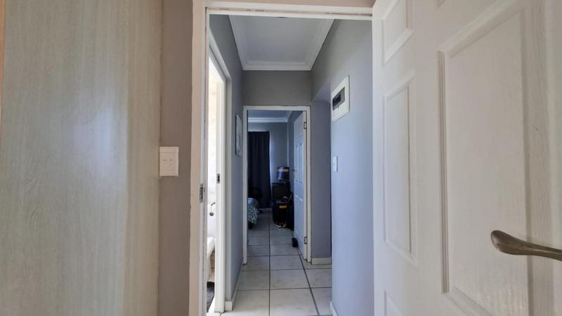 2 Bedroom Property for Sale in Margate Beach KwaZulu-Natal