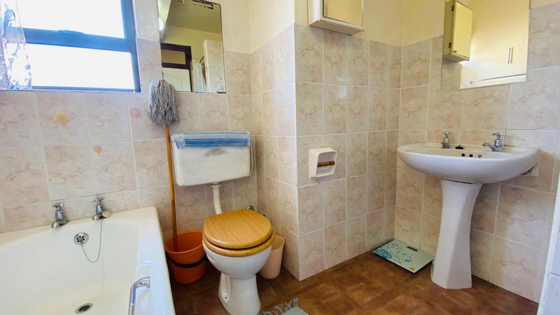2 Bedroom Property for Sale in Margate Beach KwaZulu-Natal