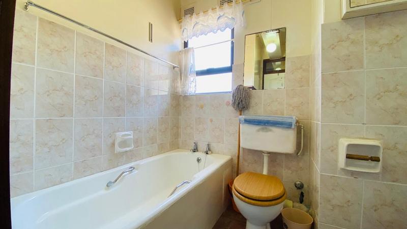 2 Bedroom Property for Sale in Margate Beach KwaZulu-Natal