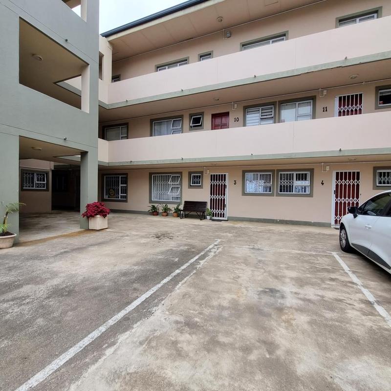 2 Bedroom Property for Sale in Uvongo KwaZulu-Natal
