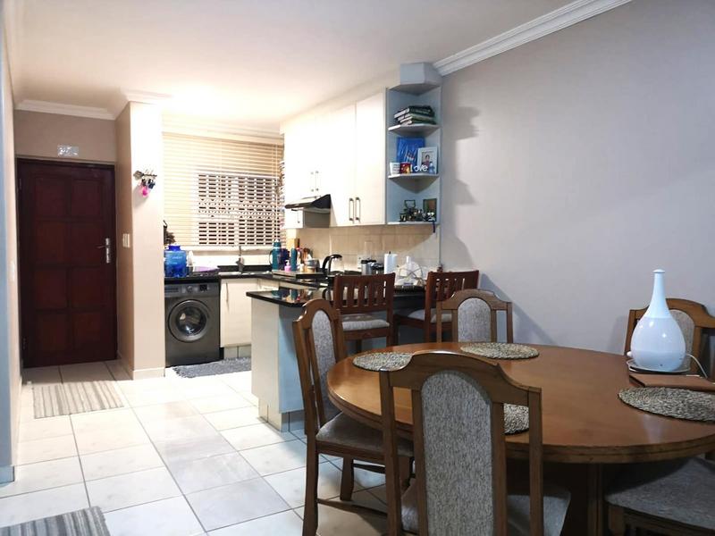 2 Bedroom Property for Sale in Uvongo KwaZulu-Natal