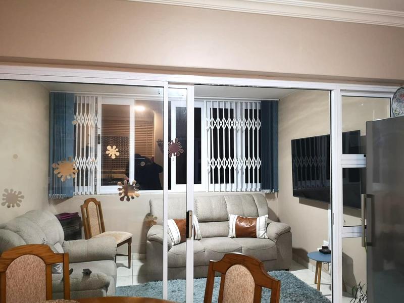 2 Bedroom Property for Sale in Uvongo KwaZulu-Natal
