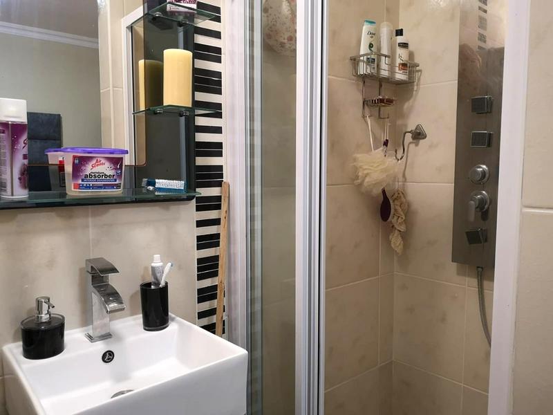 2 Bedroom Property for Sale in Uvongo KwaZulu-Natal