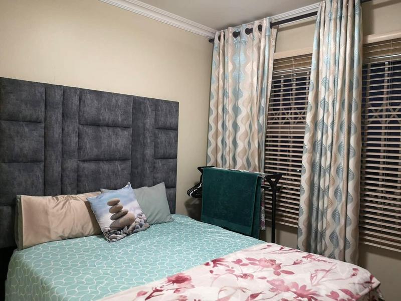 2 Bedroom Property for Sale in Uvongo KwaZulu-Natal