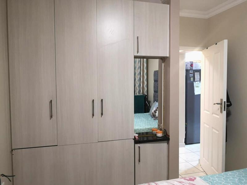 2 Bedroom Property for Sale in Uvongo KwaZulu-Natal