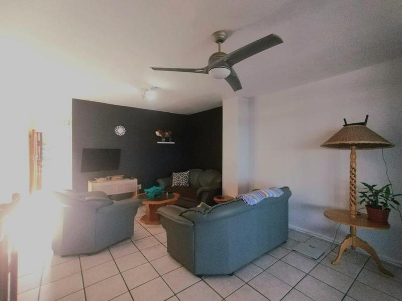 3 Bedroom Property for Sale in Margate Beach KwaZulu-Natal