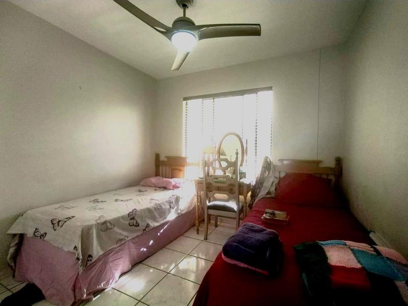 3 Bedroom Property for Sale in Margate Beach KwaZulu-Natal