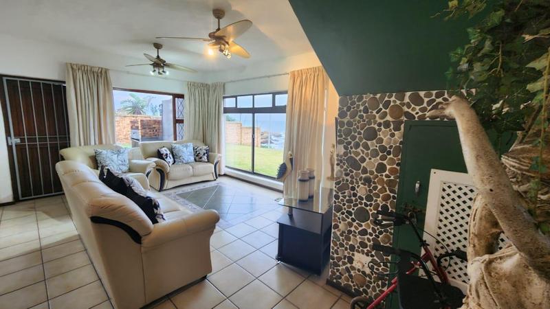 3 Bedroom Property for Sale in Margate KwaZulu-Natal