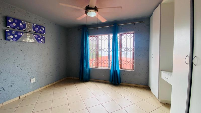 2 Bedroom Property for Sale in Margate KwaZulu-Natal