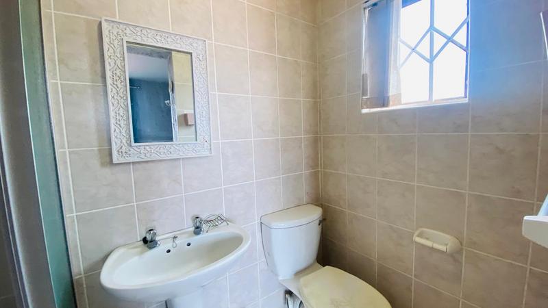 2 Bedroom Property for Sale in Margate KwaZulu-Natal