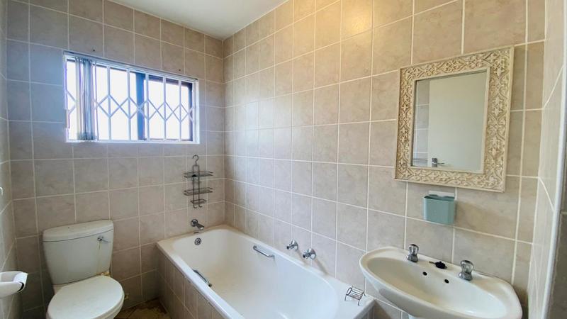 2 Bedroom Property for Sale in Margate KwaZulu-Natal